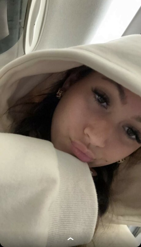 Naakte gelekte OnlyFans-foto van Zoe Fergurson