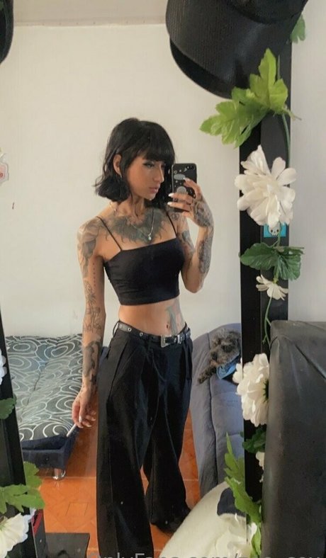Zoe_cox