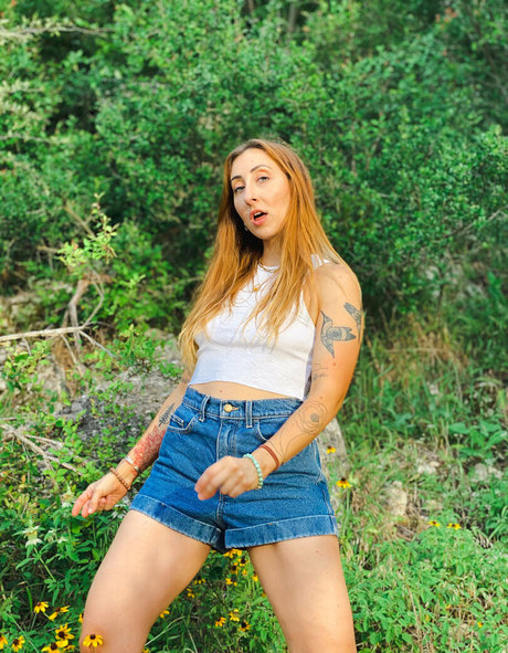 Zoebytheriverfree