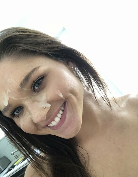 Zoe Bloom
