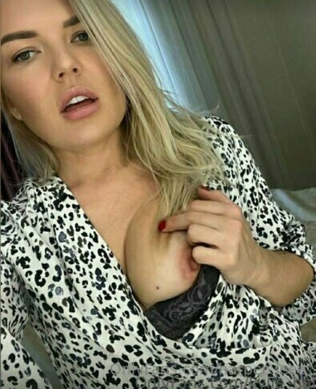 Harperleee Naakte gelekte OnlyFans-foto van Harperleee #44