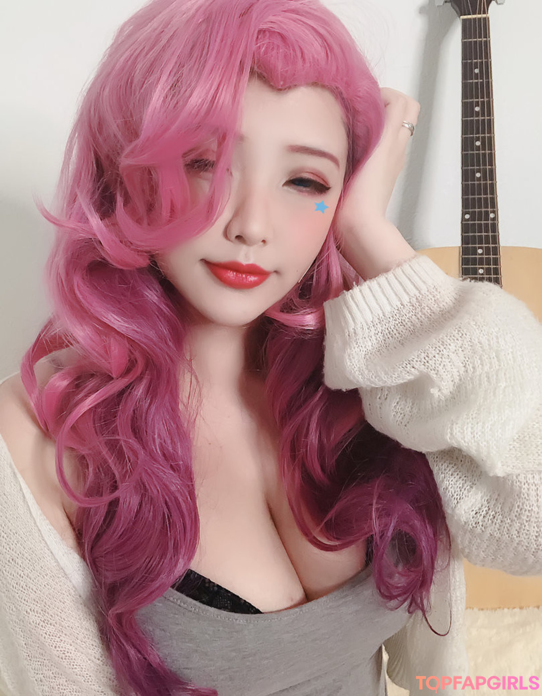 Naakte gelekte OnlyFans-foto van Hana Bunny #1602