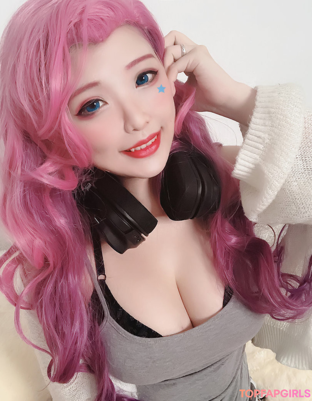 Naakte gelekte OnlyFans-foto van Hana Bunny #1603