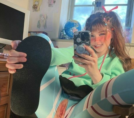 Belle Delphine