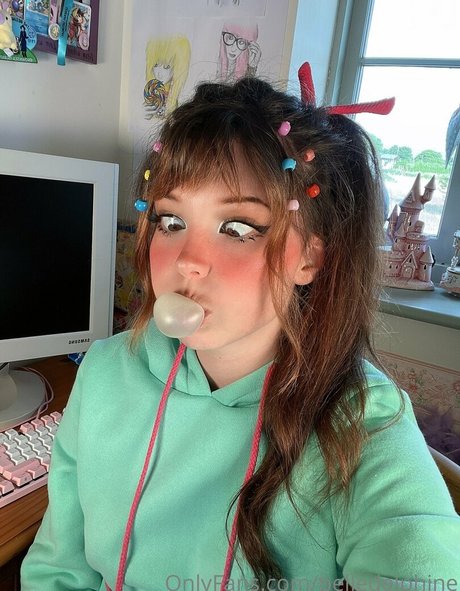 Belle Delphine