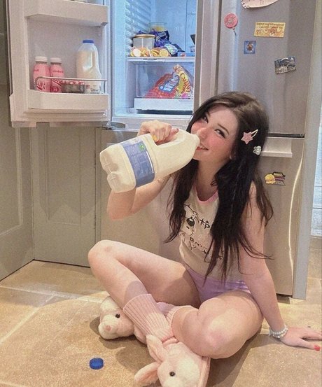 Belle Delphine