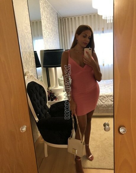 Naakte gelekte OnlyFans-foto van Zaratrans