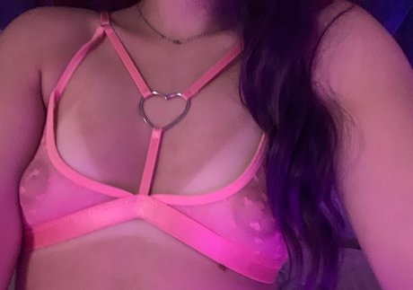 Naakte gelekte OnlyFans-foto van Beexxbabyy