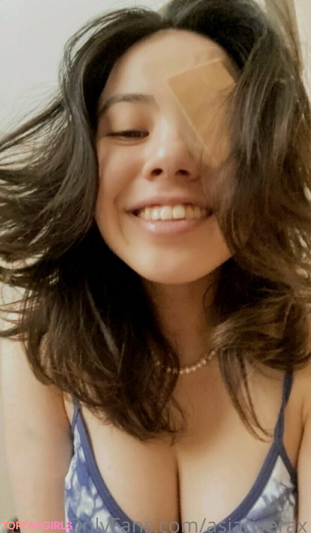 Naakte gelekte OnlyFans-foto van Asiariverax #3 Naakte gelekte OnlyFans-foto van Asiariverax #3