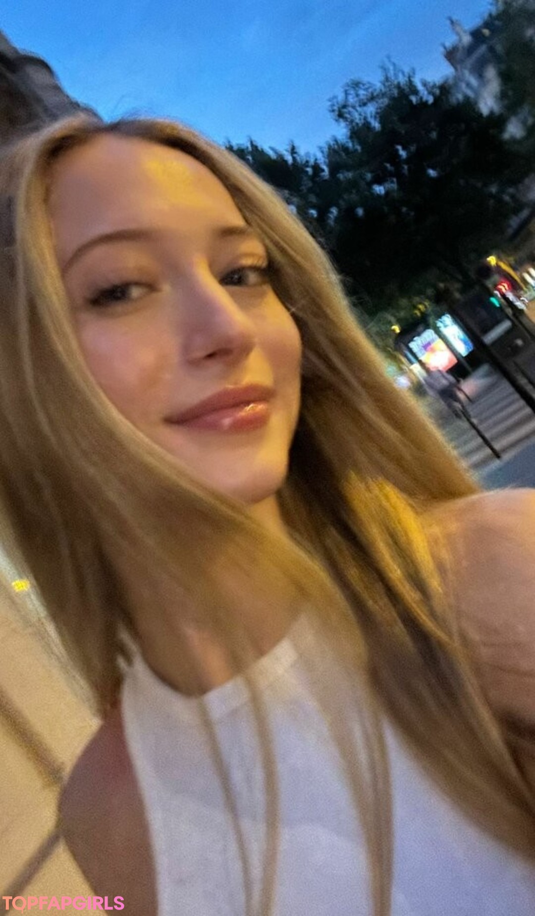 Naakte gelekte OnlyFans-foto van Sophia Diamond #1098