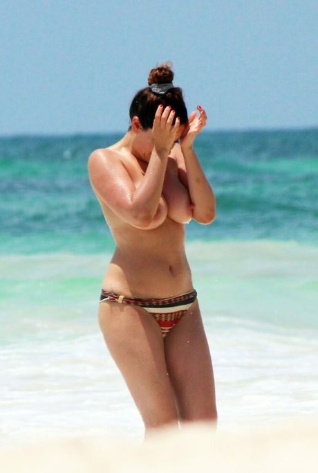 Kelly Brook