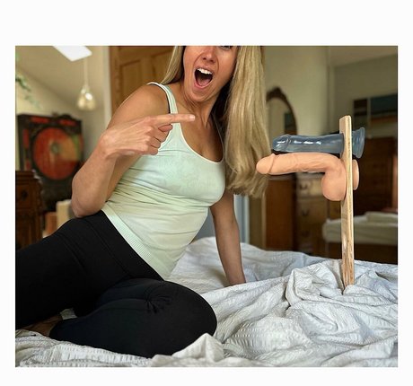 Naakte gelekte OnlyFans-foto van Felicialovesponch