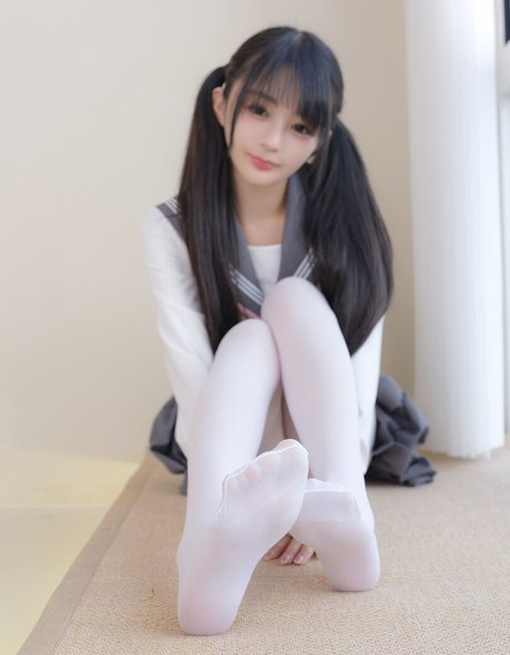 Naakte gelekte OnlyFans-foto van Aninnyan