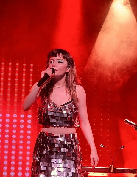 Lauren Mayberry