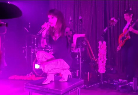 Lauren Mayberry