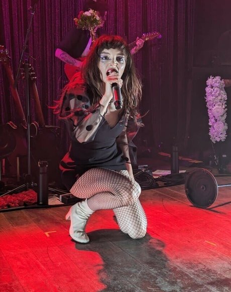 Lauren Mayberry