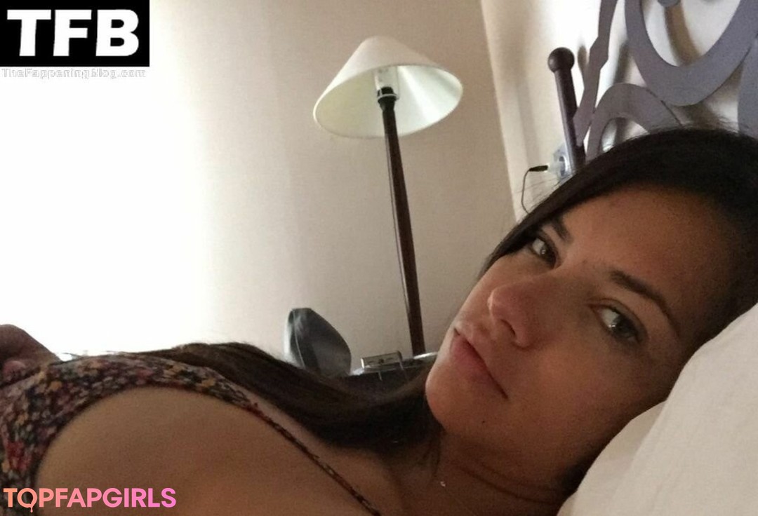 Naakte gelekte OnlyFans-foto van Adriana Lima #280 Naakte gelekte OnlyFans-foto van Adriana Lima #280