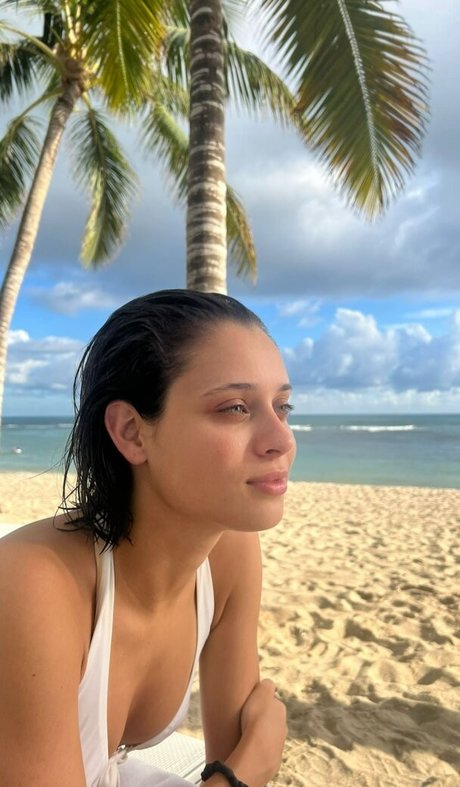 Naakte gelekte OnlyFans-foto van Daniela Melchior