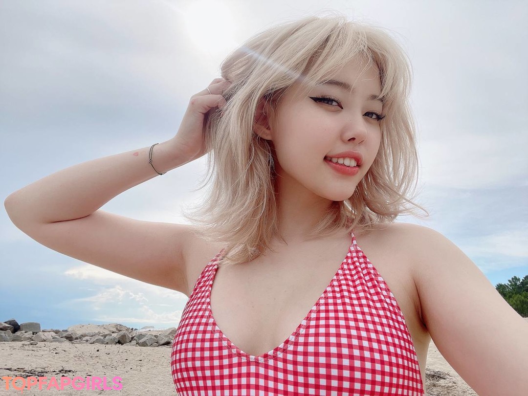 Naakte gelekte OnlyFans-foto van Babyjeyy Jennysweety #134