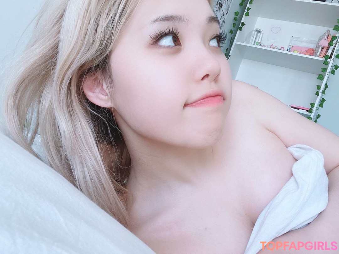 Naakte gelekte OnlyFans-foto van Babyjeyy Jennysweety #94