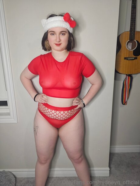 Naakte gelekte OnlyFans-foto van Sydneyq Official