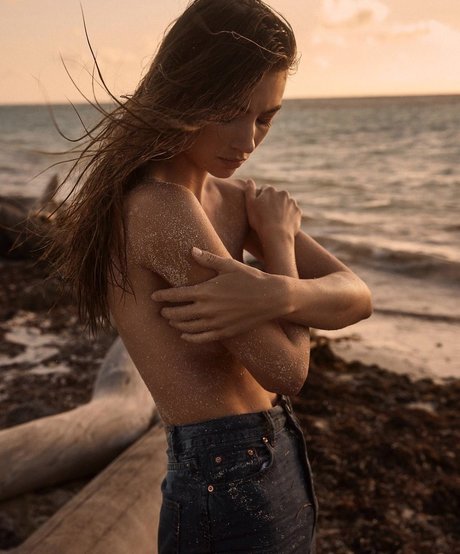 Lorena Rae