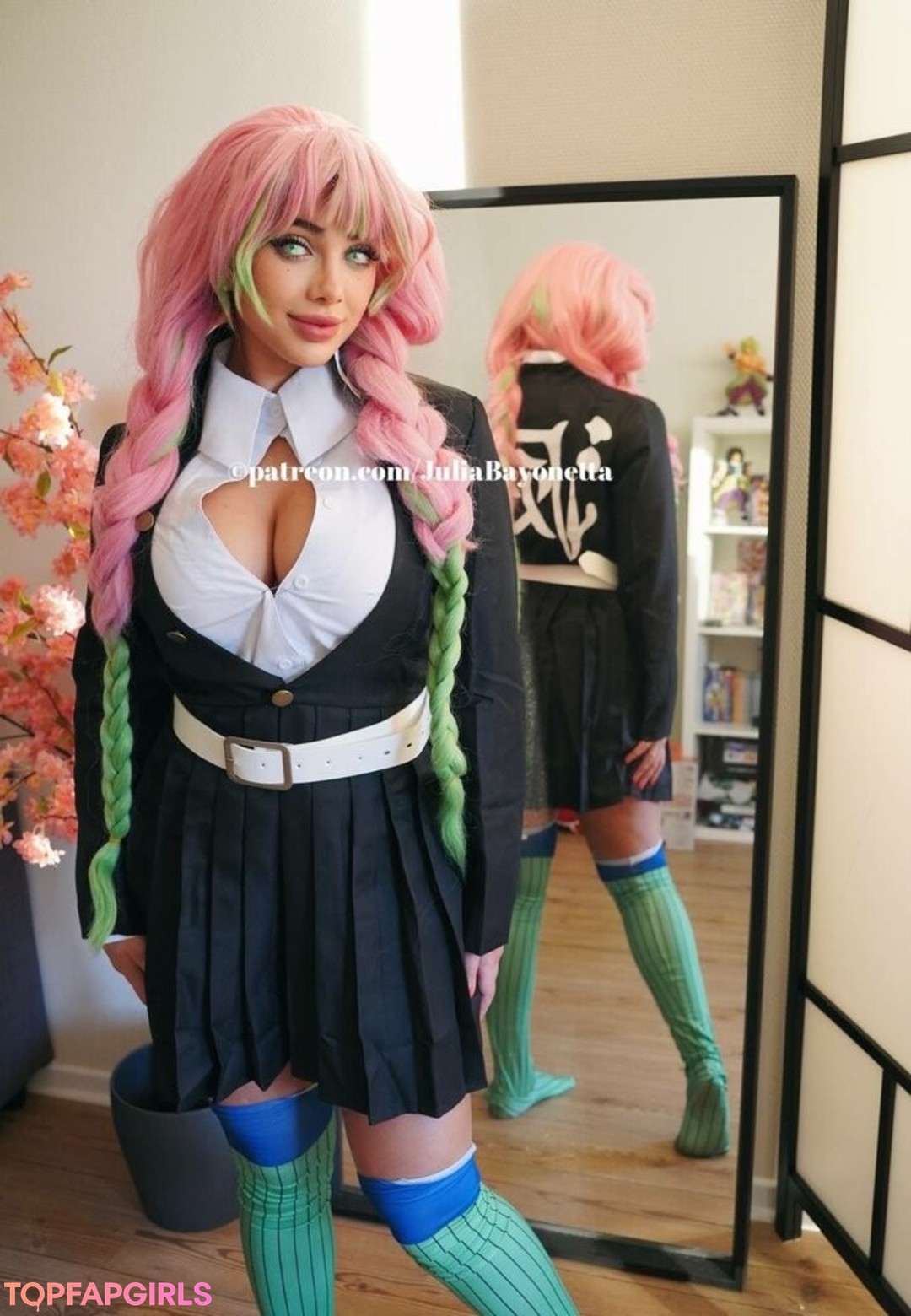 Naakte gelekte OnlyFans-foto van Julia Bayonetta #537 Naakte gelekte OnlyFans-foto van Julia Bayonetta #537