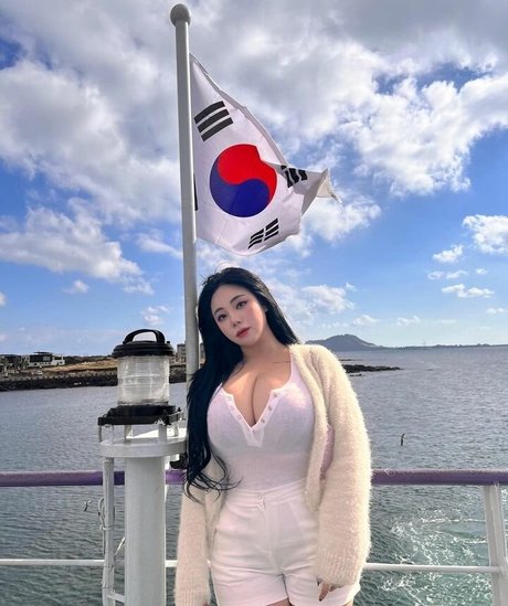 Jung Hye Bin