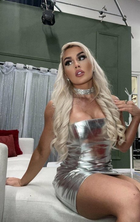Naakte gelekte OnlyFans-foto van Tiffany Stratton