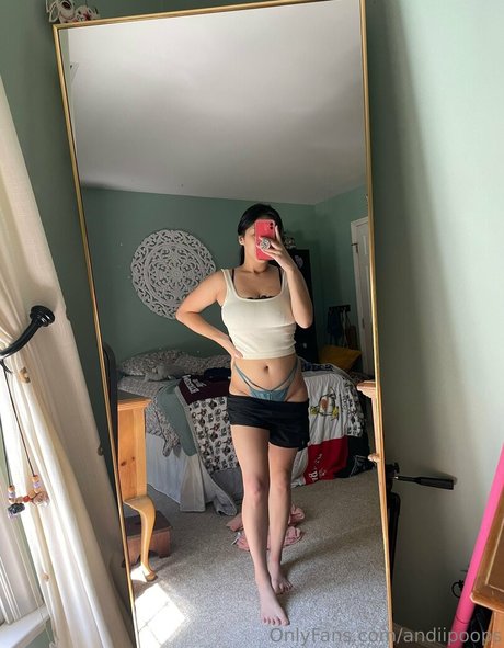 Andiipoops Naakte gelekte OnlyFans-foto van Andiipoops #41