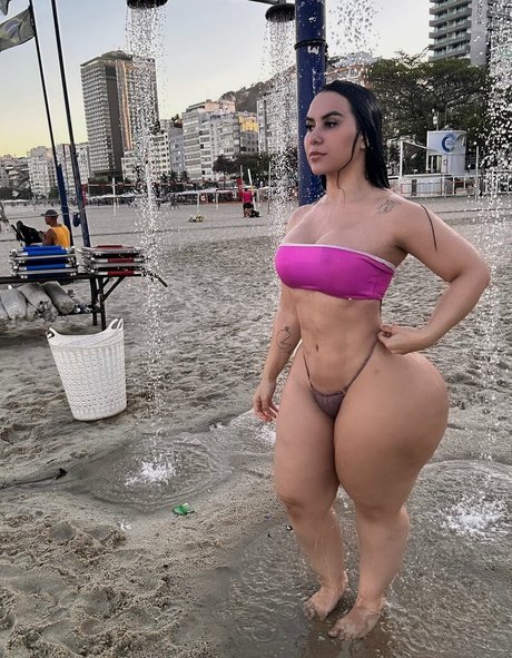 Naakte gelekte OnlyFans-foto van Victoria Matosa