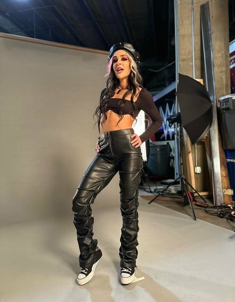 Dakota Kai