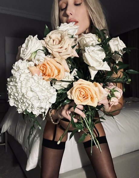 Naakte gelekte OnlyFans-foto van Djmissshelton