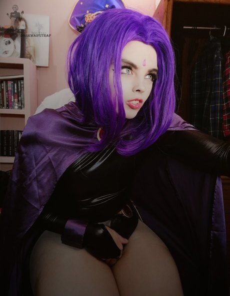 Darkwaifutrap