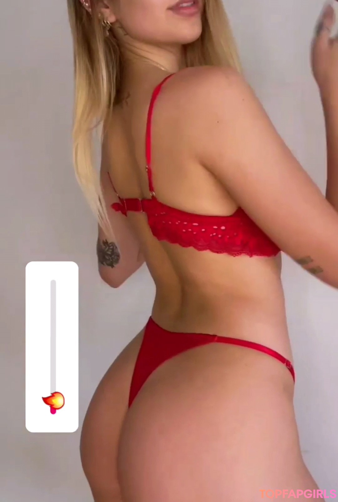 Naakte gelekte OnlyFans-foto van Angeles Watters #1187