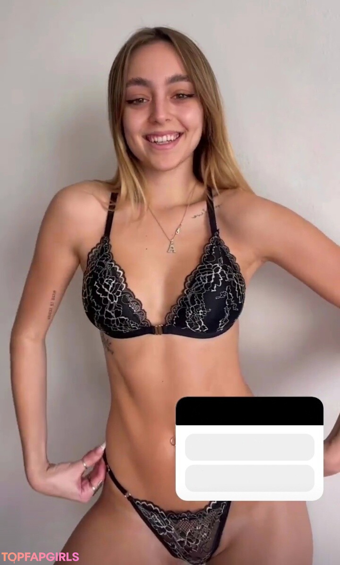 Naakte gelekte OnlyFans-foto van Angeles Watters #1676