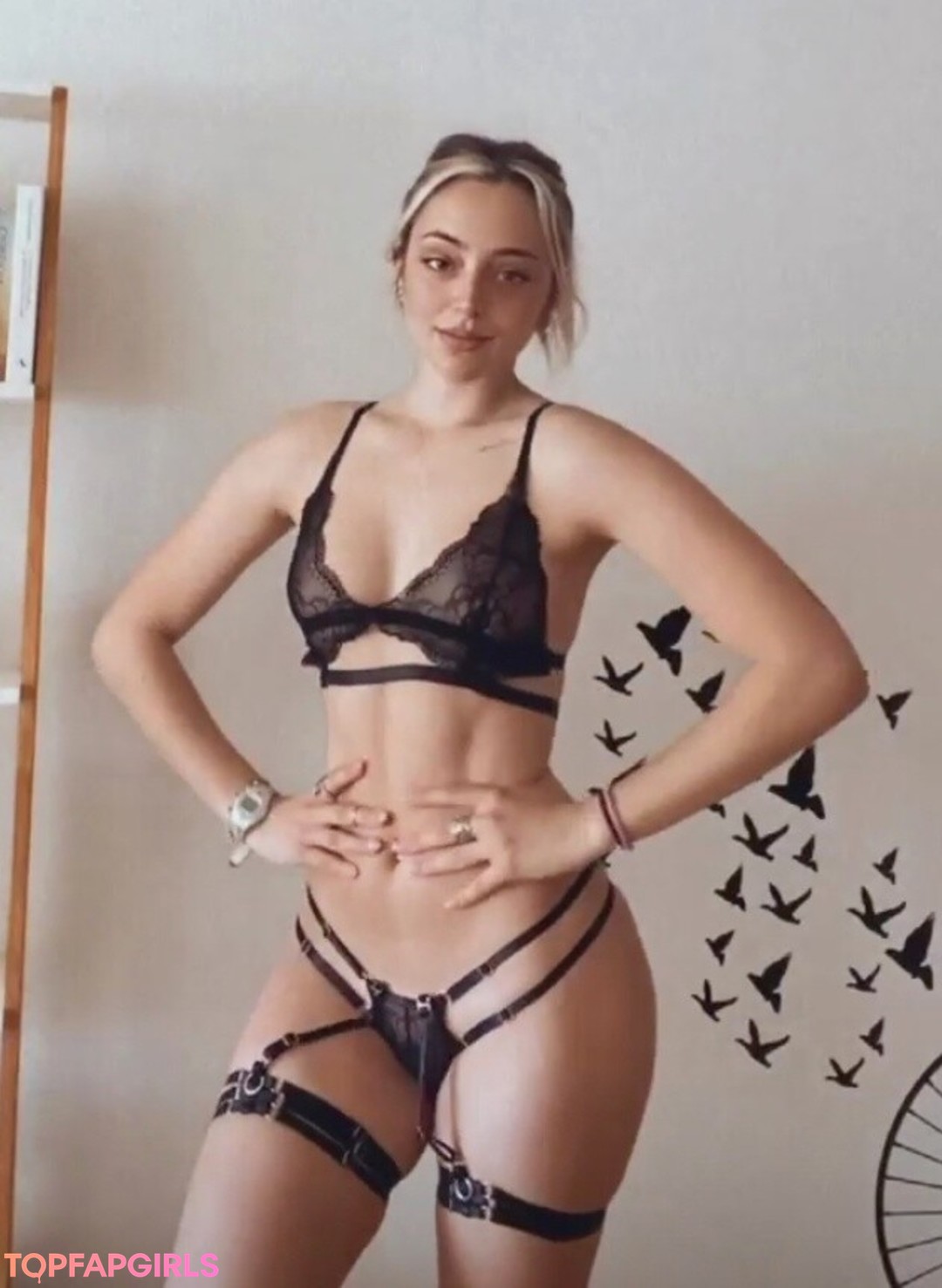 Naakte gelekte OnlyFans-foto van Angeles Watters #1684