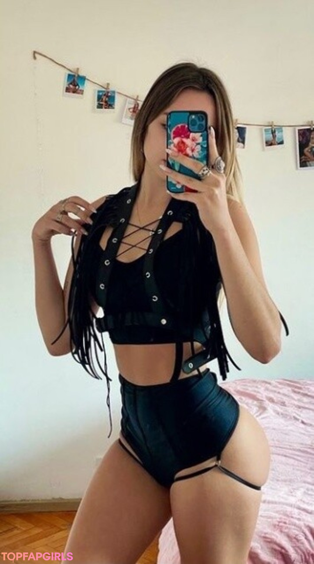 Naakte gelekte OnlyFans-foto van Angeles Watters #1824