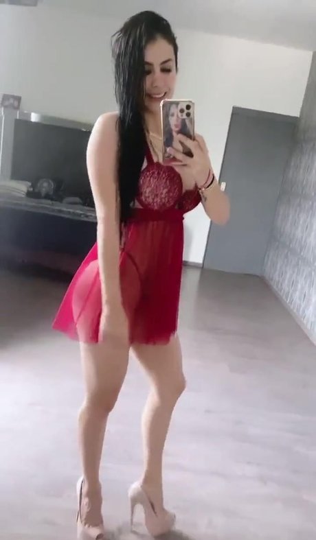 Naakte gelekte OnlyFans-foto van Fabiola Martinez