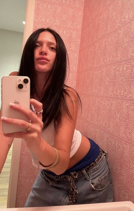 Luna Blaise