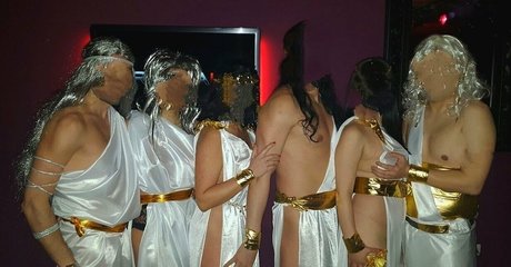 Naakte gelekte OnlyFans-foto van Raisha