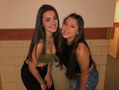 Julia & Olivia