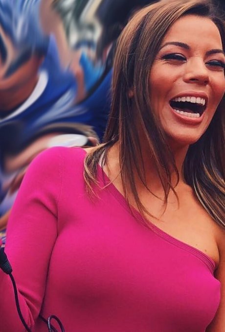 Naakte gelekte OnlyFans-foto van Jackie Redmond