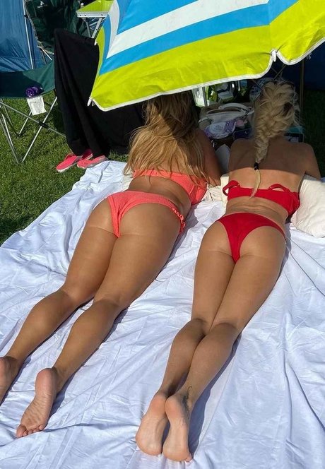 Naakte gelekte OnlyFans-foto van Danielle Nicholls