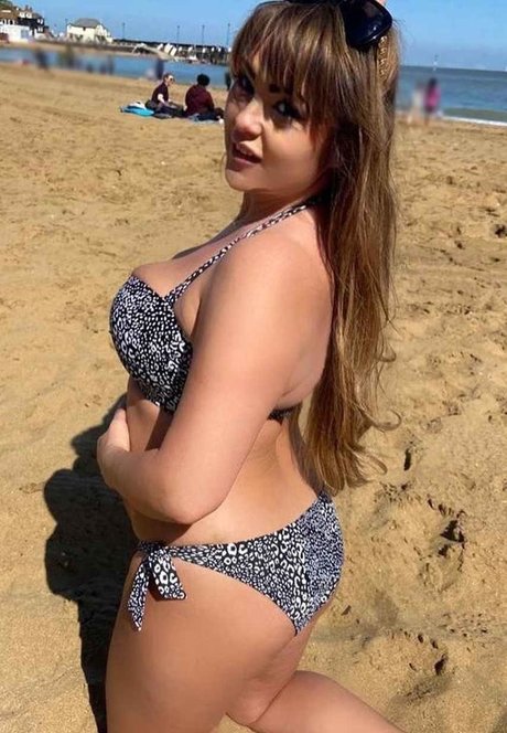 Danielle Nicholls