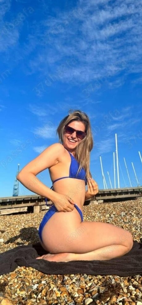 Naakte gelekte OnlyFans-foto van Shannon Langdon