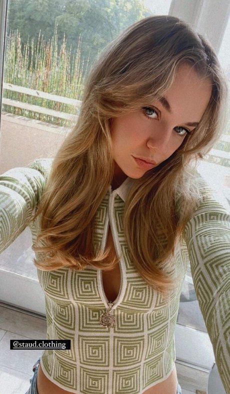 Naakte gelekte OnlyFans-foto van Madison Iseman