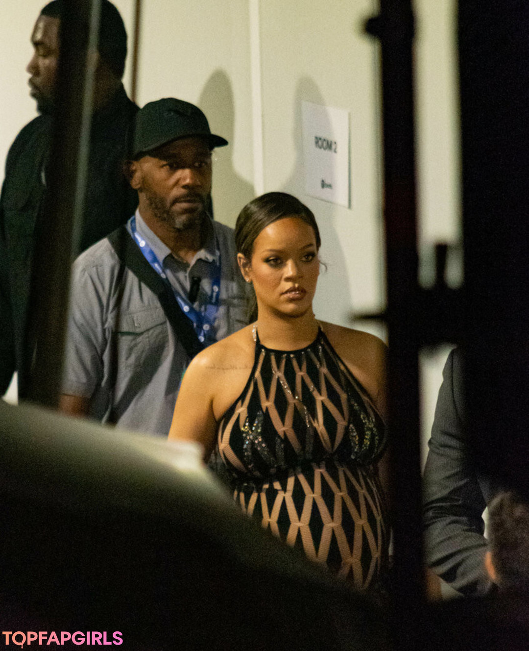 Naakte gelekte OnlyFans-foto van Rihanna #1098