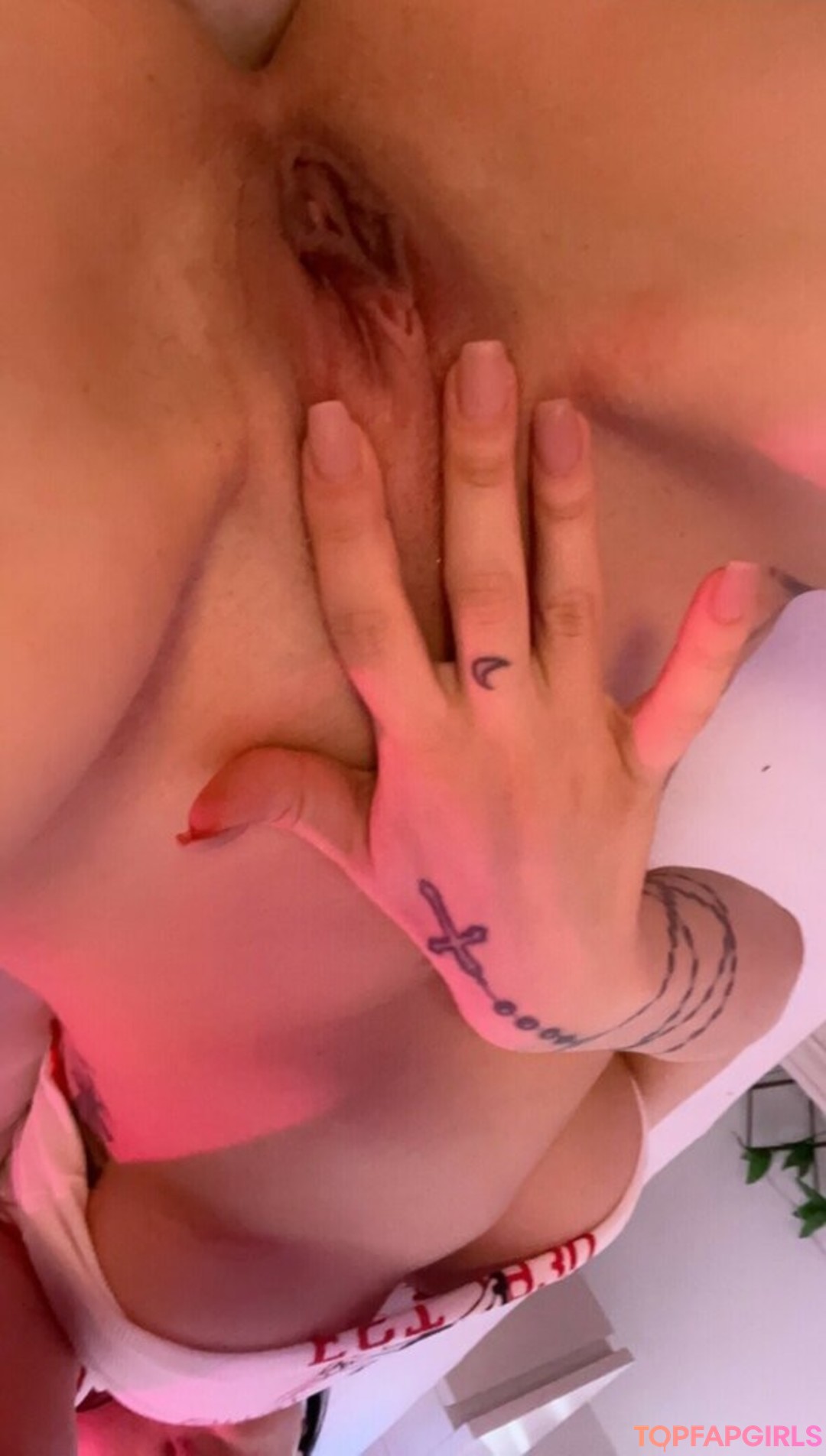 Naakte gelekte OnlyFans-foto van Cutexezra #10 Naakte gelekte OnlyFans-foto van Cutexezra #10