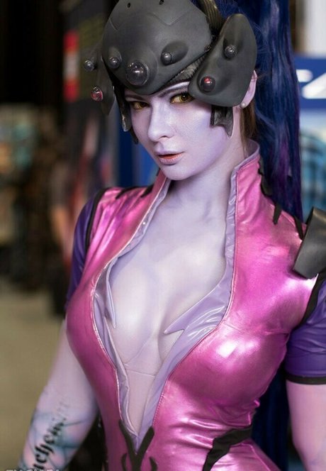 Jannet In Cosplay